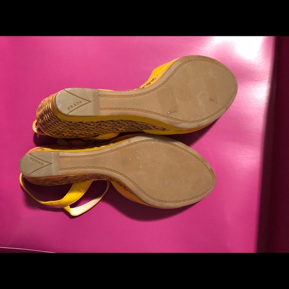 Sandals - Picture 3 of 4